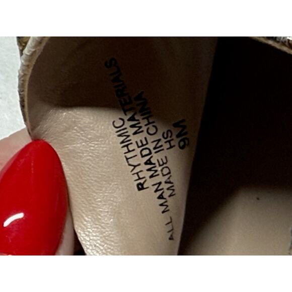 Charles David Snakeskin Block Heel Mules Size 9M Multicolor Textured Sandals - Picture 5 of 7